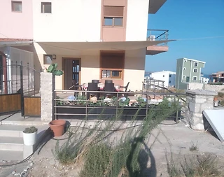 İzmir Karaburun'da Merkezi Konumda, 6 Kişilik, Konforlu Villa - 2