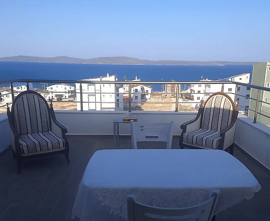 İzmir Karaburun'da Merkezi Konumda, 6 Kişilik, Konforlu Villa - 1