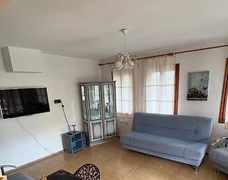 İzmir Menderes'te Denize Yakın Konumda, Ortak Havuzlu, Bahçeli Villa - 5