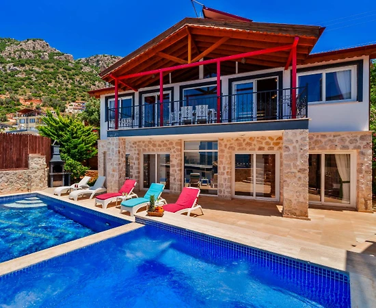 Kaş Bezirgan'da Merkeze Yakın, Özel Havuzlu, Otantik Villa - 1