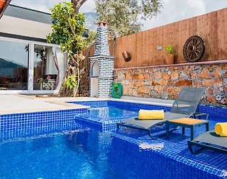 Kalkan Ulugöl'de Merkeze Yakın Konumda, Özel Havuzlu, Konforlu Villa  - 4