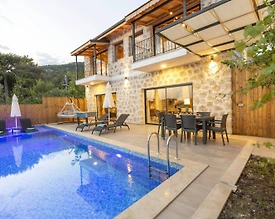 Kaş İslamlar'da Otantik Tasarımlı, Özel Havuzlu, Taş Villa - 2