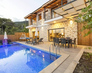 Kaş İslamlar'da Otantik Tasarımlı, Özel Havuzlu, Taş Villa - 2