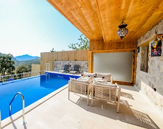 Kaş Bezirgan'da Çocuk Oyun Alanlı, Özel Havuzlu, Bahçeli Villa - 4