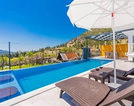Kaş İkizler'de Muhteşem Doğa İçerisinde, Özel Havuzlu, Modern Villa - 2