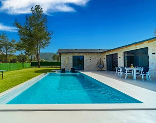 Kaş Uğrar'da Geniş Bahçe İçerisinde, Özel Havuzlu, Otantik Villa - 4