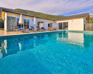Kaş Sarıbelen'de Şehirden Uzakta, Özel Havuzlu, Kiralık Villa - 2