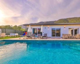 Kaş Sarıbelen'de Şehirden Uzakta, Özel Havuzlu, Kiralık Villa - 3