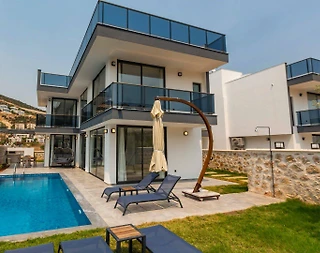 Kaş Kalkan'da Sakin Konumda, Özel Havuzlu, Modern Villa - 1