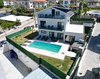 Fethiye Ölüdeniz'de Huzur Dolu Doğada, Özel Havuzlu, Merkezi Villa - 2