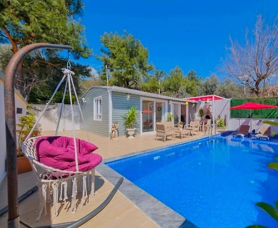 Kaş İslamlar'da Çiftlere Uygun, Özel Havuzlu, Jakuzili Villa - 1