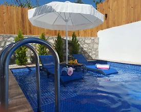 Kaş Yeşilköy'de Yeşillikler İçerisinde, Özel Havuzlu, Balayı Villası - 3