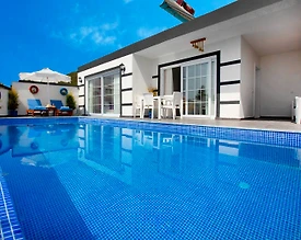 Kaş Üzümlü'de Şehirden Uzakta, Özel Havuzlu, Balayı Villası - 2