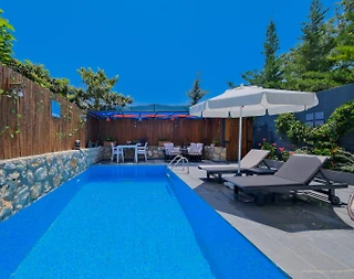 Kaş Üzümlü'de Balayı Çiftlerine Uygun, Özel Havuzlu, Jakuzili Villa - 5