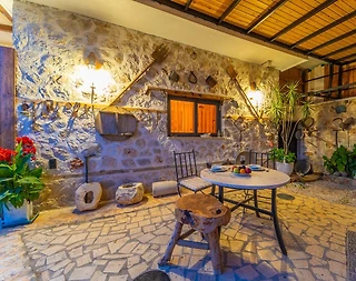 Kaş Bezirgan'da Doğa İçerisinde, Özel Havuzlu, Konforlu Villa - 5