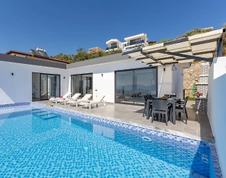 Kaş İslamlar'da Doğa İle İç İçe, Özel Havuzlu, Jakuzili Villa - 1