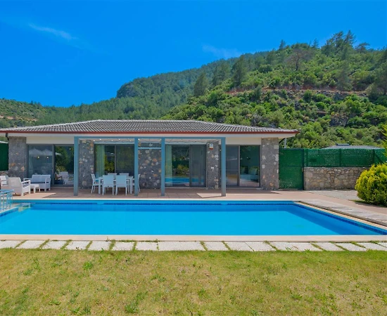Fethiye Kayaköy'de Huzurlu Doğada, Özel Havuzlu, Bahçeli Villa - 1