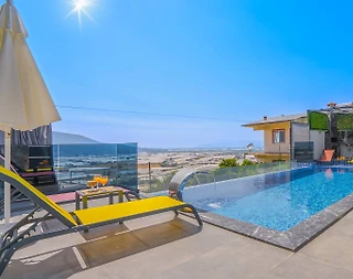 Kaş Yeşilköy'de Doğa İçerisinde, Özel Havuzlu, Konforlu Villa - 4