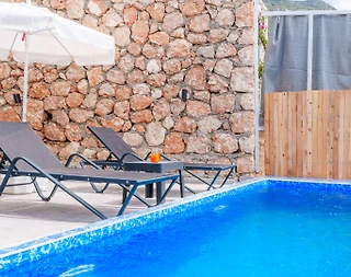 Kalkan Akbel'de Çekirdek Ailelere Uygun, Özel Havuzlu, Jakuzili Villa - 4