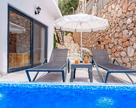 Kalkan Akbel'de Çekirdek Ailelere Uygun, Özel Havuzlu, Jakuzili Villa - 2