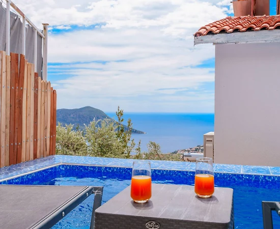 Kalkan Akbel'de Çekirdek Ailelere Uygun, Özel Havuzlu, Jakuzili Villa - 1