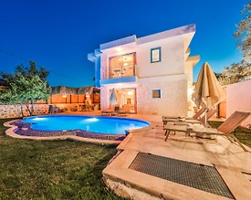 Kaş Gelemiş'te Çekirdek Ailelere Uygun, Özel Havuzlu, Otantik Villa - 2