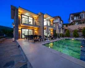 Kaş Andifli'de Merkeze Yakın Konumda, Özel Havuzlu, Kiralık Villa - 2