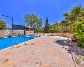 Kaş Çukurbağ'da Sakin Konumda, Özel Havuzlu, Jakuzili, Kiralık Villa  - 2