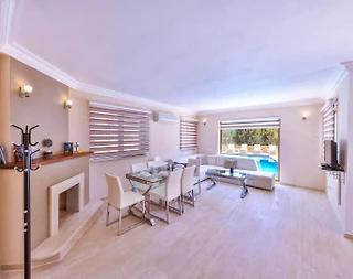 Kaş Çukurbağ'da Sakin Konumda, Özel Havuzlu, Jakuzili, Kiralık Villa - 5