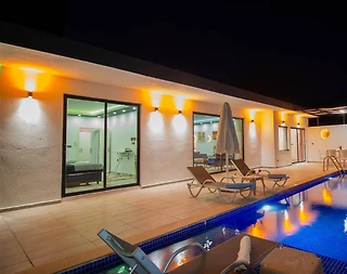 Kaş İkizce'de Doğa ile İç İçe, Özel Havuzlu, Konforlu Villa - 1