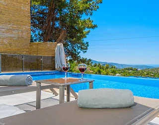 Kaş Üzümlü'de Balayı Çiftlerine Uygun, Özel Havuzlu, Ferah Villa - 4