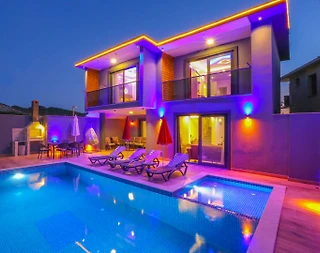 Kaş Bayındır'da Müthiş Doğa Manzaralı, Özel Havuzlu, Kiralık Villa - 1