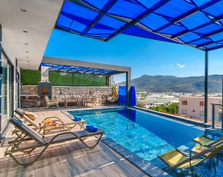 Kaş Yeşilköy'de Sakin Konumda, Özel Havuzlu, Jakuzili Villa - 1