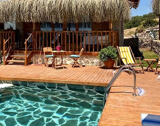 Kaş Sarıbelen'de Ahşap Mimarili, Özel Havuzlu, Lüks Villa - 1