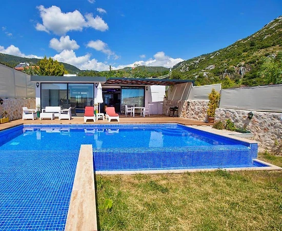 Kaş İslamlar'da Harika Deniz Manzaralı, Özel Havuzlu, Jakuzili Villa - 1