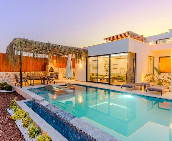 Kaş Çavdır'da Doğada, Özel Havuzlu, Jakuzili, Saunalı, Hamamlı Villa - 1