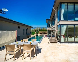 Kaş Yeşilköy'de Doğa ve Dağ Manzaralı, Özel Havuzlu, Kiralık Villa - 2