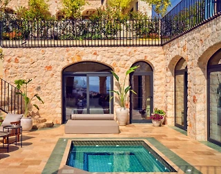 Kaş Kalkan'da Muhteşem Mimariye Sahip, Özel Havuzlu, Konforlu Villa - 3