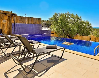 Kaş Gökseki'de Muhteşem Manzaralı, Özel Havuzlu, Kiralık Villa - 4