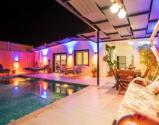 Kaş Bezirgan'da Doğa ile İç İçe, Özel Havuzlu, Jakuzili Villa - 1