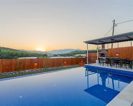 Kaş Kınık'ta Sessiz Doğada, Özel Havuzlu, Kiralık Villa - 3