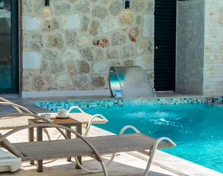 Kaş Yeşilköy'de Sakin Konumda, Özel Havuzlu, Konforlu Villa - 4