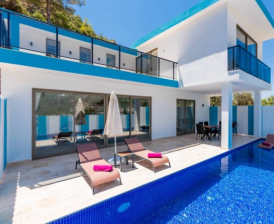 Kaş İslamlar'da Doğanın İçinde, Özel Havuzlu, Muhafazakar Villa - 1