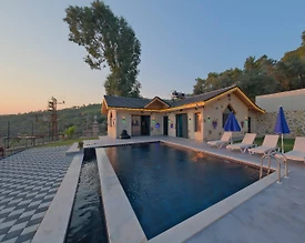 Muğla Seydikemer'de Huzurlu Doğada, Özel Havuzlu, Taş Villa - 2