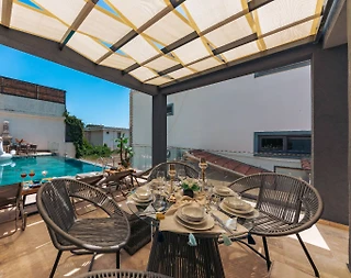 Kaş Bezirgan'da Deniz Manzaralı, Özel Havuzlu, Modern Villa - 5