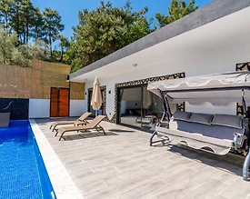 Kaş İslamlar'da Muhteşem Tasarımlı, Özel Havuzlu, Şık Villa - 3