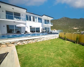 Kaş Belenli'de Doğa ve Deniz Manzaralı, Özel Havuzlu, Bahçeli Villa - 3