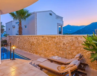 Kaş Kalkan'da Deniz Manzaralı, Özel Havuzlu, Taş Mimarili Villa - 3