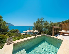 Kaş Kalkan'da Göz Alıcı Manzaralı, Özel Havuzlu ve Plajlı, Lüks Villa - 2