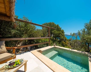 Kaş Kalkan'da Göz Alıcı Manzaralı, Özel Havuzlu ve Plajlı, Lüks Villa - 3